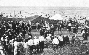 [Dancing at Carr's Bathhouse - 1917]