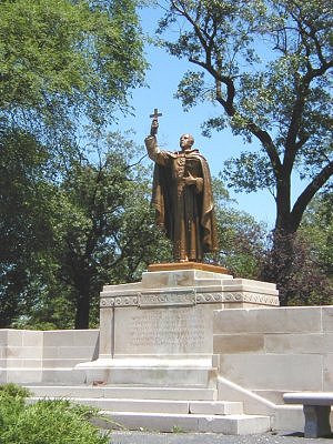 Father Marquette Statue